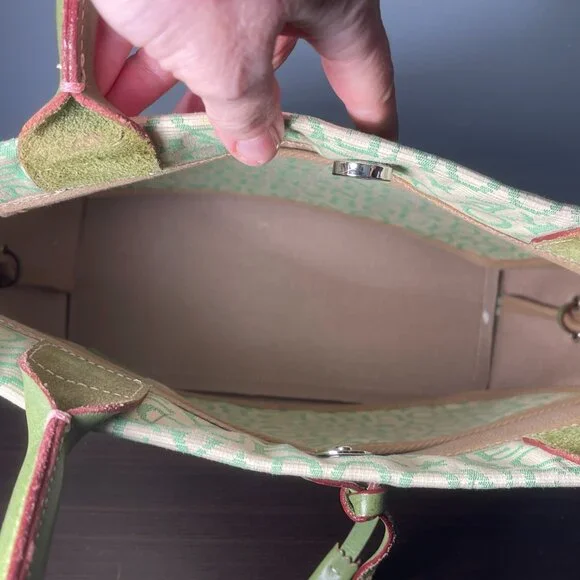 Dooney & Bourke Satchel - Tote - Shoulder Bag In Green & Cream - Picture 5 of 7